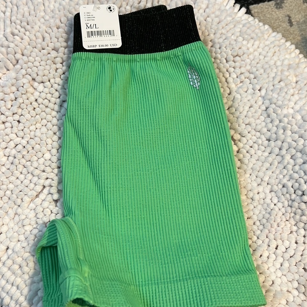NWT Free People prajna Seamless Shorts - Picture 3 of 4